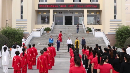 潢川縣社會體育指導(dǎo)員“體育進校園，健身享健康”活動走進潢川高中